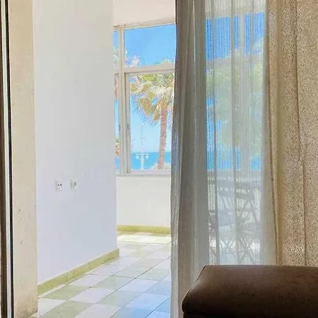Almirante 1º Linea De Playa Con Parking Apartment